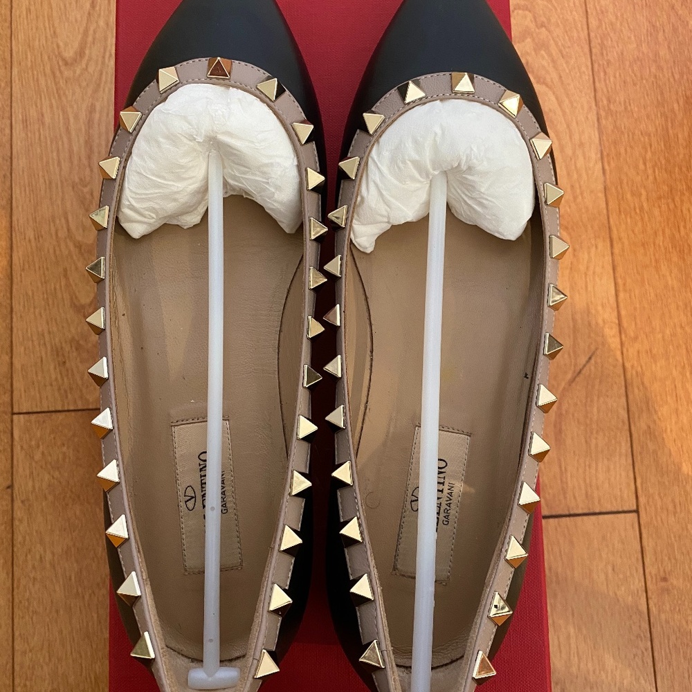 Valentino Rockstud Black/Beige Leather Flats 36.5